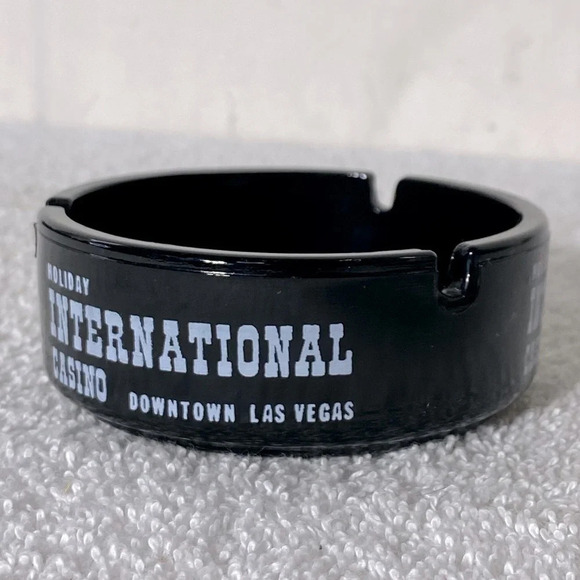 Vintage Holiday International Casino Black Glass Ashtray Trinket Dish - Picture 3 of 10